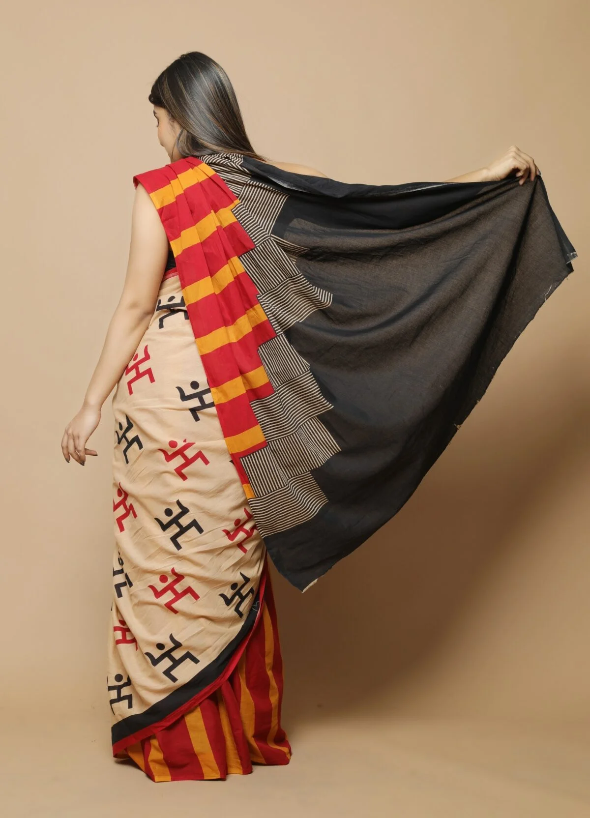 Soft mulmul cotton saree with blouse piece